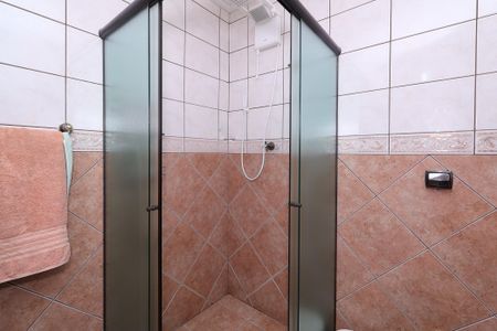 Casa à venda com 260m², 4 quartos e 4 vagas