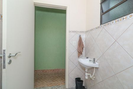 Casa à venda com 260m², 4 quartos e 4 vagas