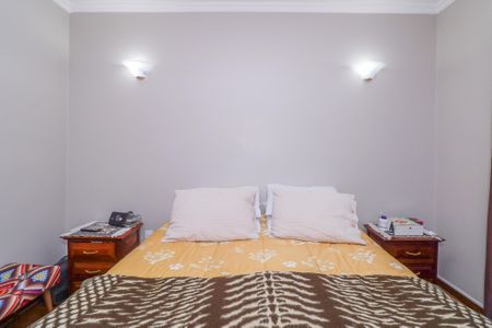 Casa à venda com 260m², 4 quartos e 4 vagas