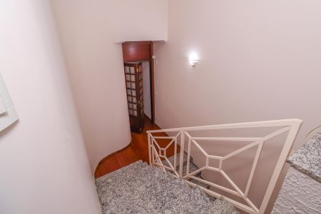 Casa à venda com 260m², 4 quartos e 4 vagas
