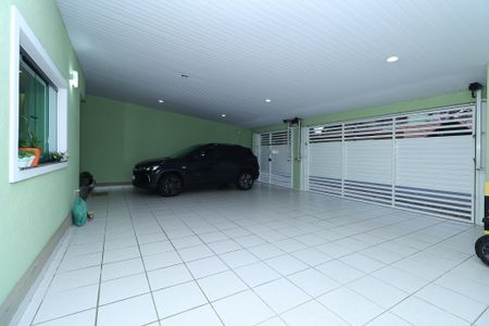 Casa à venda com 260m², 4 quartos e 4 vagas