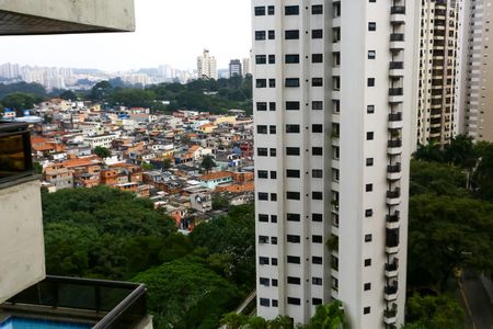 Apartamento à venda com 213m², 4 quartos e 3 vagas Apartamento à venda com 213m², 4 quartos e 3 vagasSuíte 1 vista