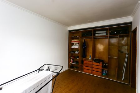 Apartamento à venda com 213m², 4 quartos e 3 vagas Apartamento à venda com 213m², 4 quartos e 3 vagas Suíte 2