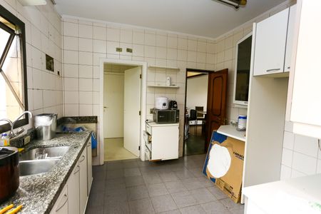 Apartamento à venda com 213m², 4 quartos e 3 vagas Apartamento à venda com 213m², 4 quartos e 3 vagasCozinha