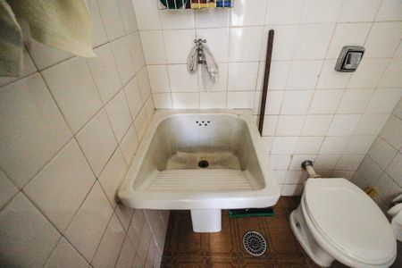 Apartamento à venda com 110m², 3 quartos e 1 vaga Apartamento à venda com 110m², 3 quartos e 1 vagaBanheiro de serviço