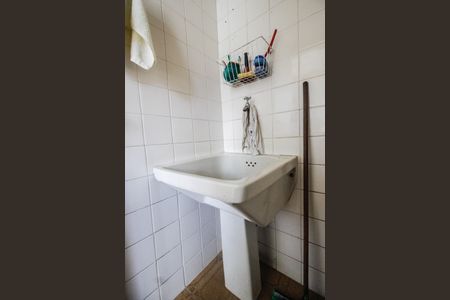 Apartamento à venda com 110m², 3 quartos e 1 vaga Apartamento à venda com 110m², 3 quartos e 1 vagaBanheiro de serviço