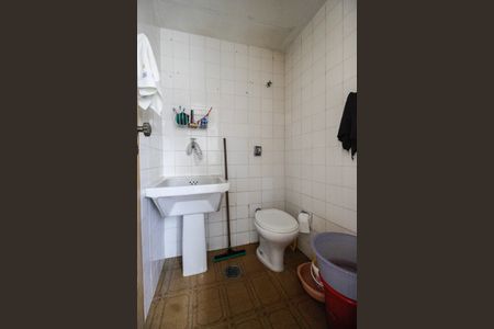 Apartamento à venda com 110m², 3 quartos e 1 vaga Apartamento à venda com 110m², 3 quartos e 1 vagaBanheiro de serviço