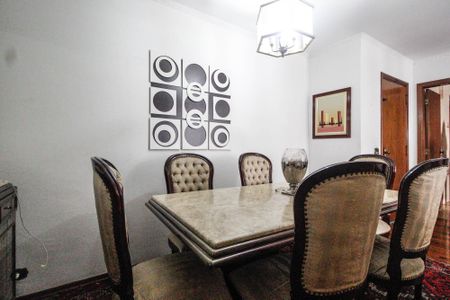 Apartamento à venda com 110m², 3 quartos e 1 vaga Apartamento à venda com 110m², 3 quartos e 1 vagaSala de jantar