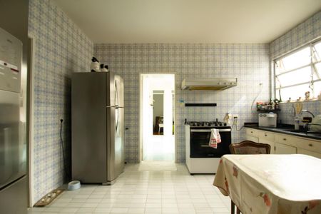 Apartamento à venda com 270m², 4 quartos e 2 vagas Apartamento à venda com 270m², 4 quartos e 2 vagasCozinha