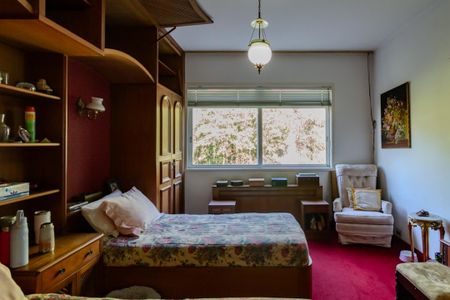 Apartamento à venda com 270m², 4 quartos e 2 vagas Apartamento à venda com 270m², 4 quartos e 2 vagasSuíte