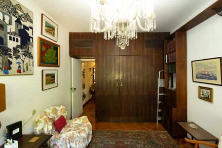 Apartamento à venda com 270m², 4 quartos e 2 vagas Apartamento à venda com 270m², 4 quartos e 2 vagasQuarto 3