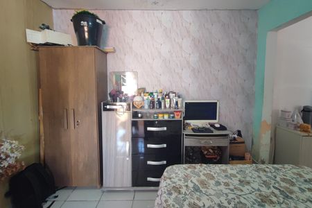 Casa à venda com 152m², 2 quartos e 2 vagas Casa à venda com 152m², 2 quartos e 2 vagasEdícula - Sala