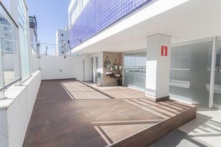 Apartamento à venda com 189m², 4 quartos e 4 vagas Apartamento à venda com 189m², 4 quartos e 4 vagasÁrea Comum