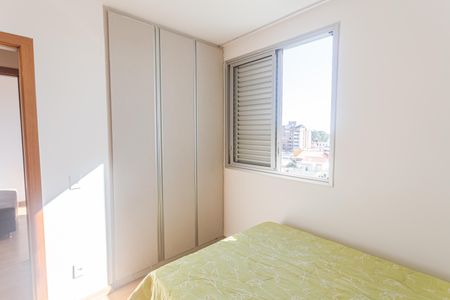 Apartamento à venda com 189m², 4 quartos e 4 vagas Apartamento à venda com 189m², 4 quartos e 4 vagasQuarto 1