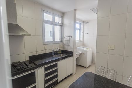 Apartamento à venda com 189m², 4 quartos e 4 vagas Apartamento à venda com 189m², 4 quartos e 4 vagasCozinha