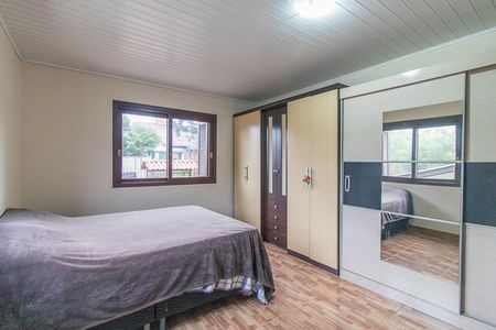 Casa à venda com 300m², 4 quartos e 2 vagasSuíte