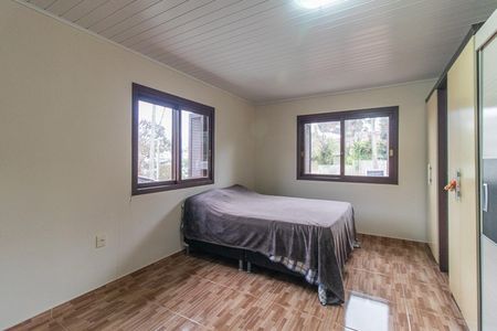 Casa à venda com 300m², 4 quartos e 2 vagasSuíte