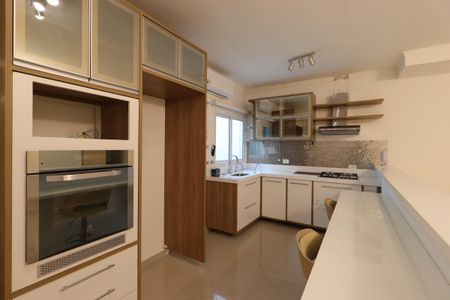 Apartamento à venda com 108m², 2 quartos e 2 vagasCozinha