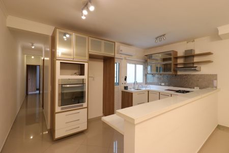 Apartamento à venda com 108m², 2 quartos e 2 vagasCozinha