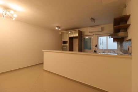 Apartamento à venda com 108m², 2 quartos e 2 vagasSala