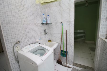 Apartamento à venda com 85m², 2 quartos e 1 vagaÁrea de Serviço