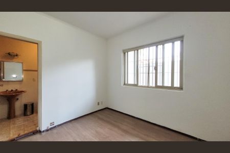 Casa à venda com 439m², 4 quartos e 2 vagasSuíte 1