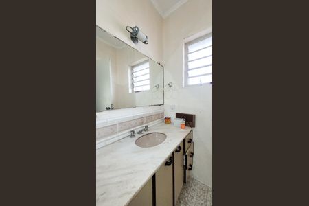 Casa à venda com 439m², 4 quartos e 2 vagasBanheiro da Suíte master