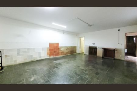 Casa à venda com 439m², 4 quartos e 2 vagasÁrea privativa
