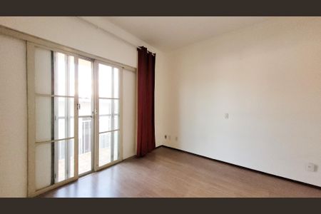 Casa à venda com 439m², 4 quartos e 2 vagasSuíte 2