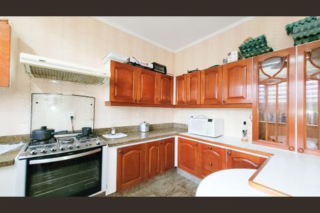 Casa à venda com 439m², 4 quartos e 2 vagasCozinha