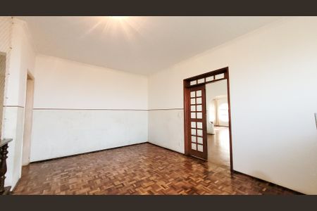 Casa à venda com 439m², 4 quartos e 2 vagasSala 3