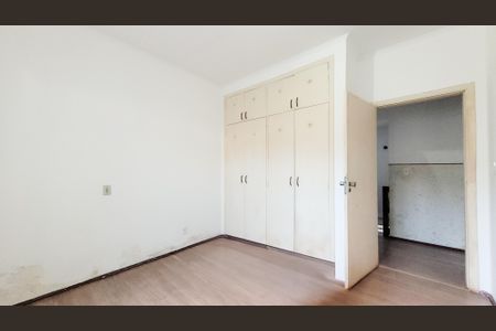 Casa à venda com 439m², 4 quartos e 2 vagasSuíte 1