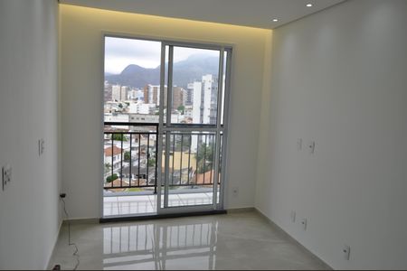 Sala de apartamento para alugar com 1 quarto, 38m² em Todos Os Santos, Rio de Janeiro