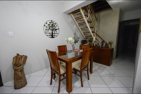 Apartamento à venda com 160m², 3 quartos e 1 vaga Apartamento à venda com 160m², 3 quartos e 1 vagaSala