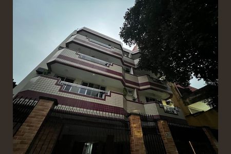 Apartamento à venda com 160m², 3 quartos e 1 vaga Apartamento à venda com 160m², 3 quartos e 1 vagaFachada