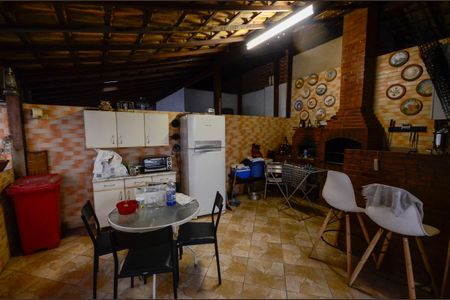 Apartamento à venda com 160m², 3 quartos e 1 vaga Apartamento à venda com 160m², 3 quartos e 1 vagaTerraço