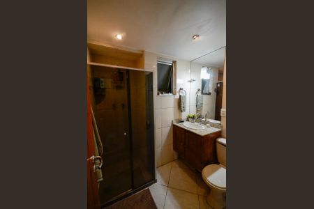 Apartamento à venda com 160m², 3 quartos e 1 vaga Apartamento à venda com 160m², 3 quartos e 1 vagaBanheiro Social