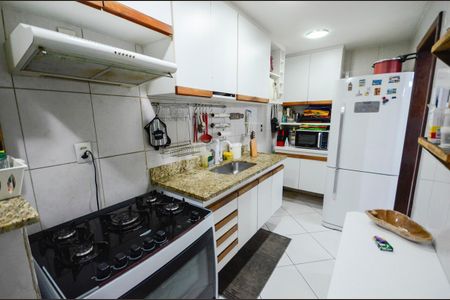 Apartamento à venda com 160m², 3 quartos e 1 vaga Apartamento à venda com 160m², 3 quartos e 1 vagaCozinha