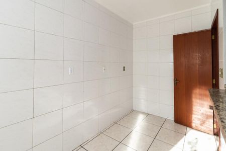 Apartamento à venda com 60m², 2 quartos e sem vaga Apartamento à venda com 60m², 2 quartos e sem vagaCozinha e Área de Serviço