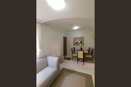 Apartamento à venda com 63m², 3 quartos e 1 vaga Apartamento à venda com 63m², 3 quartos e 1 vagaSala