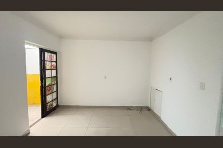 Casa à venda com 100m², 2 quartos e 1 vaga Casa à venda com 100m², 2 quartos e 1 vagaCozinha