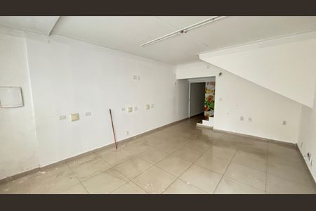 Casa à venda com 100m², 2 quartos e 1 vagaSala