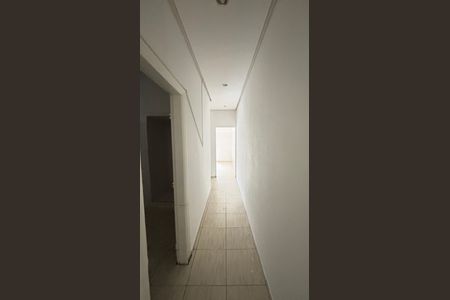 Casa à venda com 100m², 2 quartos e 1 vaga Casa à venda com 100m², 2 quartos e 1 vagaCorredor