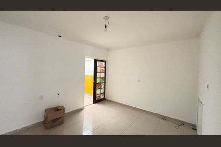 Casa à venda com 100m², 2 quartos e 1 vaga Casa à venda com 100m², 2 quartos e 1 vagaCozinha