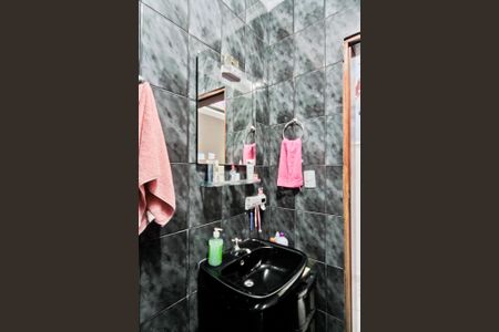 Casa à venda com 150m², 3 quartos e 3 vagasBanheiro 2