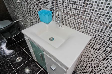 Casa à venda com 150m², 3 quartos e 3 vagasBanheiro da Suíte