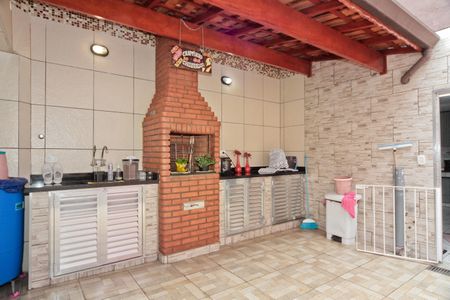 Casa à venda com 150m², 3 quartos e 3 vagasÁrea de Serviço