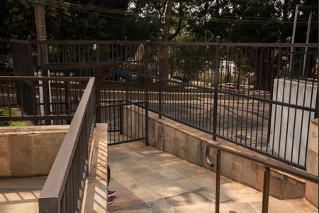 Apartamento à venda com 75m², 2 quartos e 1 vaga Apartamento à venda com 75m², 2 quartos e 1 vagaEntrada