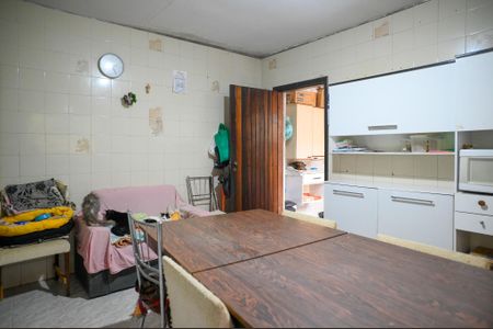 Casa à venda com 155m², 3 quartos e 2 vagas Casa à venda com 155m², 3 quartos e 2 vagasCozinha