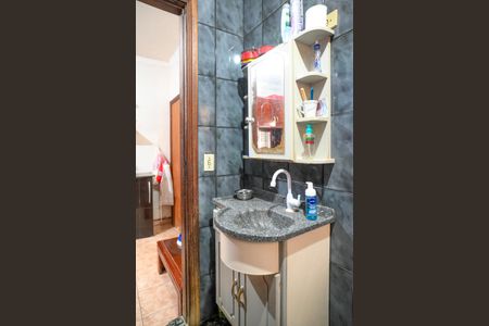 Casa à venda com 155m², 3 quartos e 2 vagas Casa à venda com 155m², 3 quartos e 2 vagasBanheiro Suite